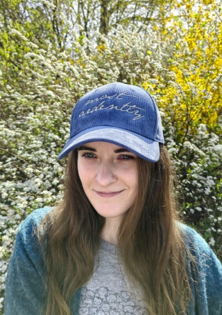 Czapka Most Ardently sztruksowa